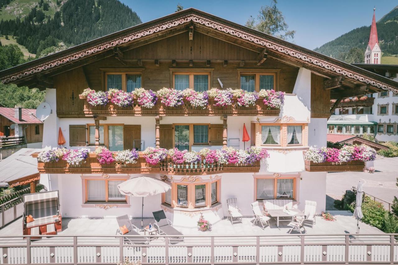 Landhaus Marion Hotel Holzgau Exterior photo